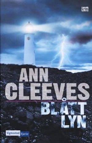 Omslag: "Blått lyn" av Ann Cleeves